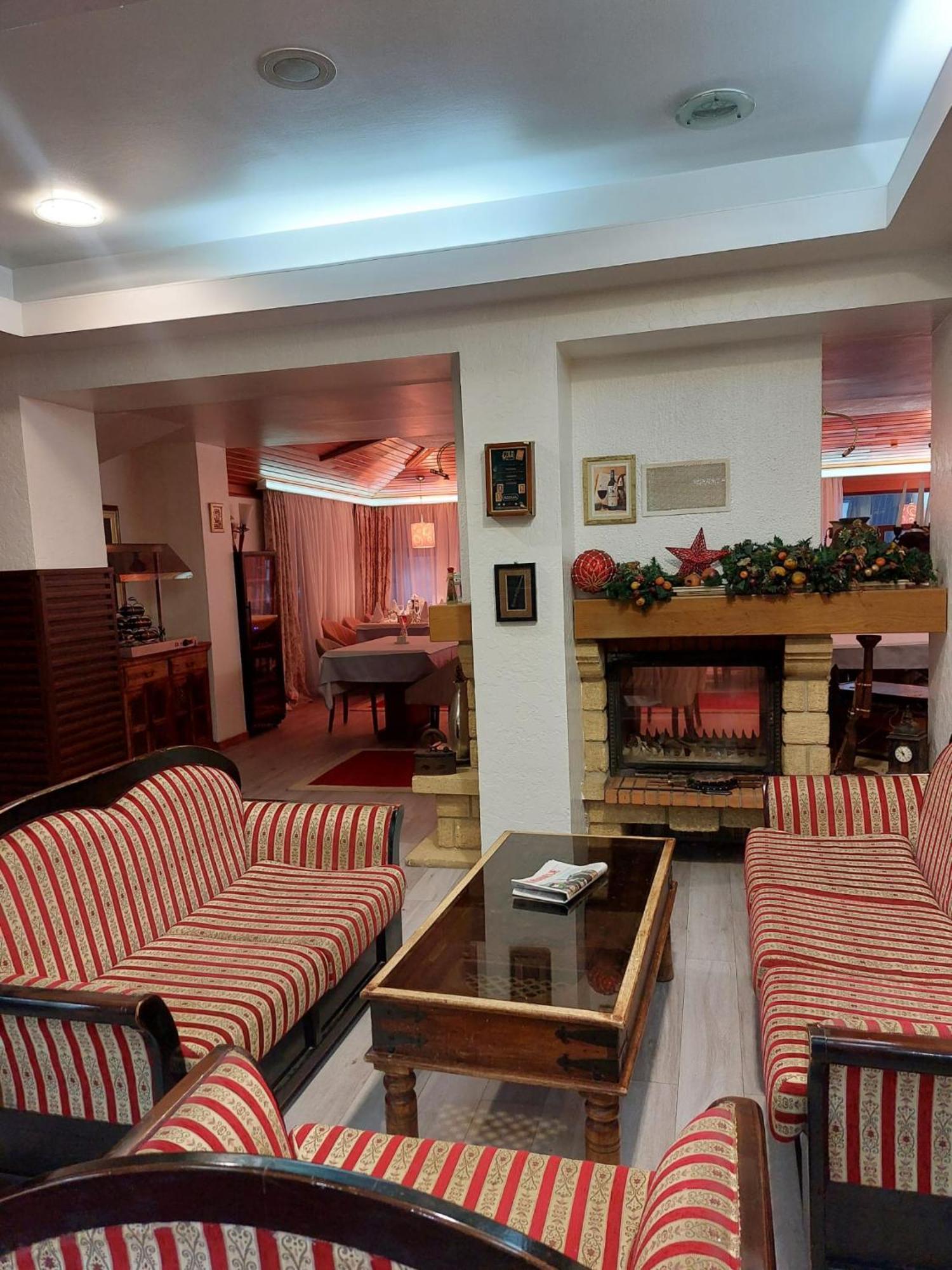 Hotel Pahuljica Vlasic Bagian luar foto